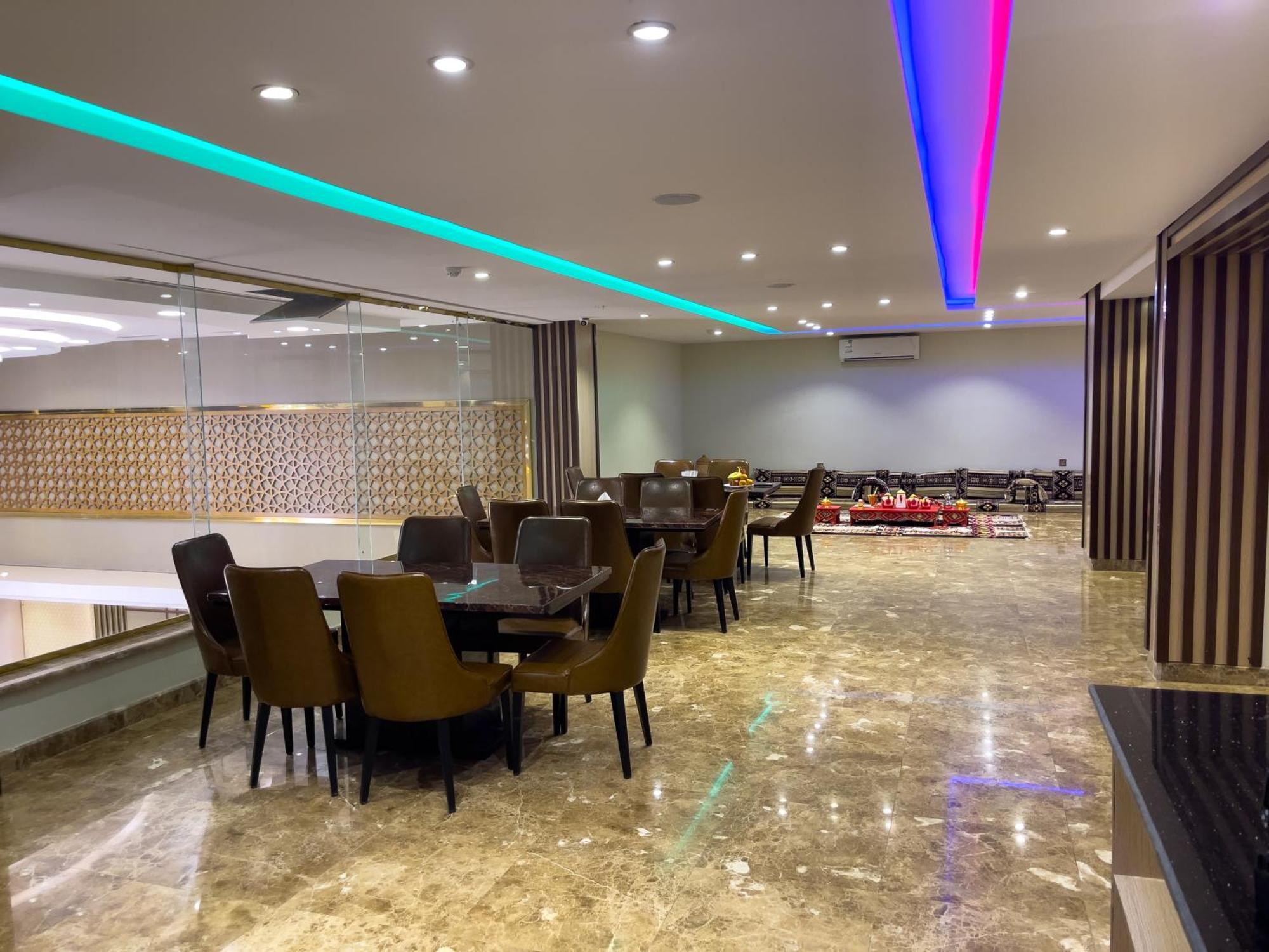 Landmark Hotel Suites Tabuk Exterior foto